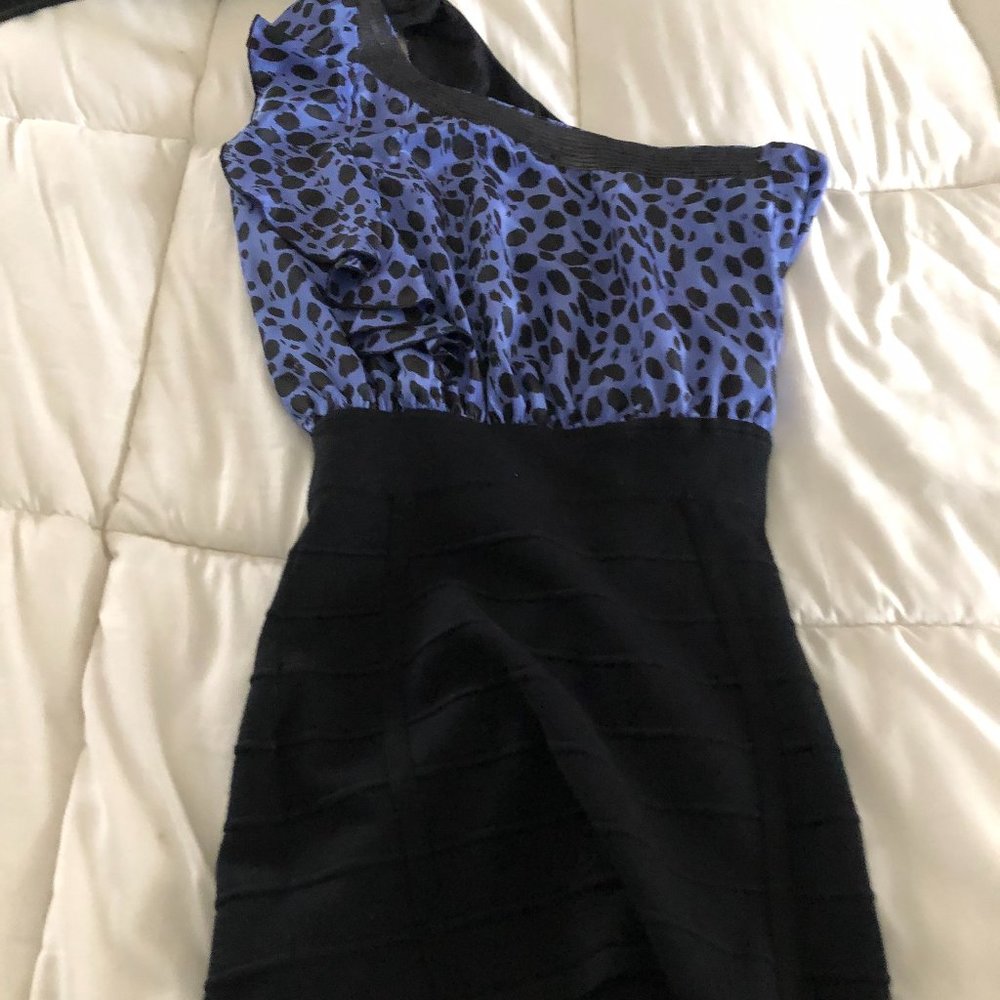 One shoulder dress